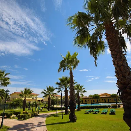 Marina Del Marchese Beach Hotel