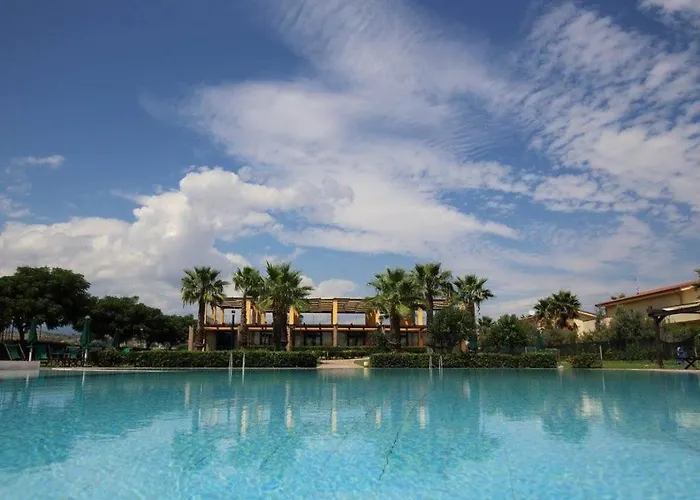 Marina Del Marchese Beach 4*