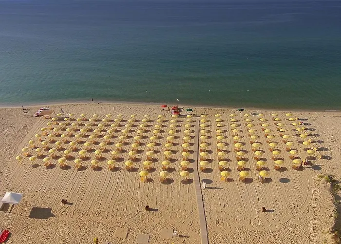 Hotel Marina Del Marchese Beach