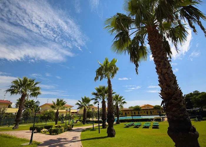 Marina Del Marchese Beach Hotel