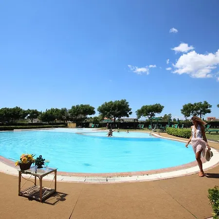 Marina Del Marchese Beach Otel Botricello