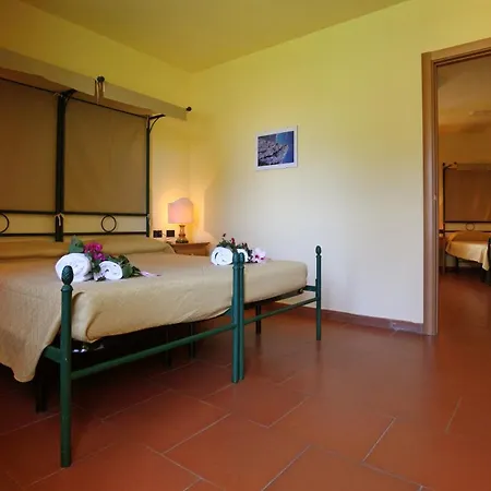 Marina Del Marchese Beach Otel