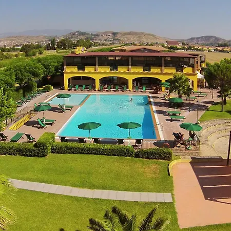 Marina Del Marchese Beach Hotel