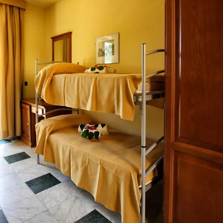 Otel Marina Del Marchese Beach Botricello